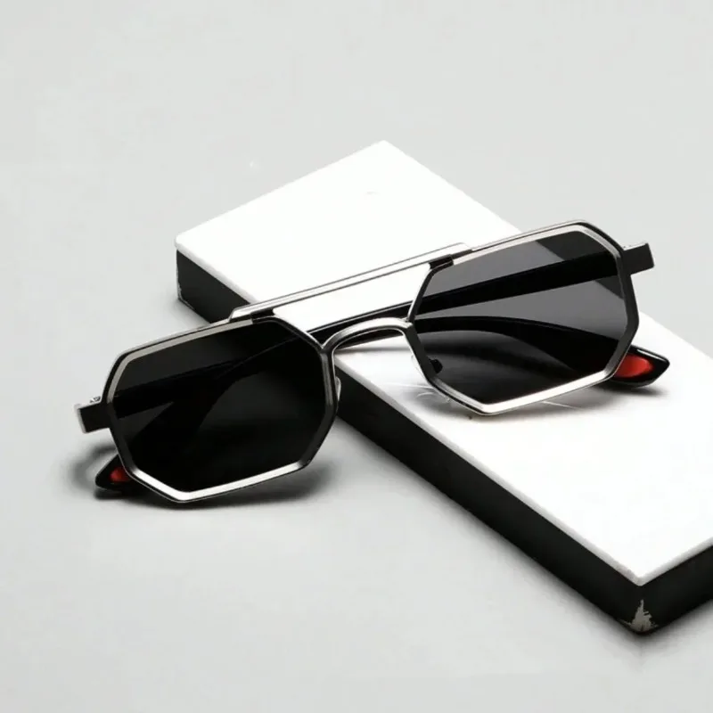 Klasyczne, kwadratowe okulary  – Vintage Fashion Style Men recenzja i cena