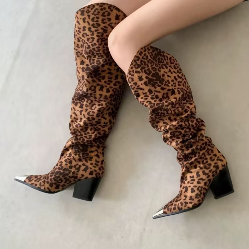 Botki w panterkę, w stylu vint – Vintage Fashion Boots recenzja i cena
