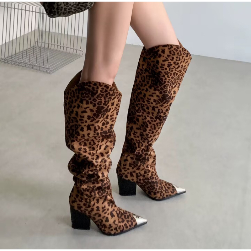 Botki w panterkę, w stylu vint – Vintage Fashion Boots recenzja i cena